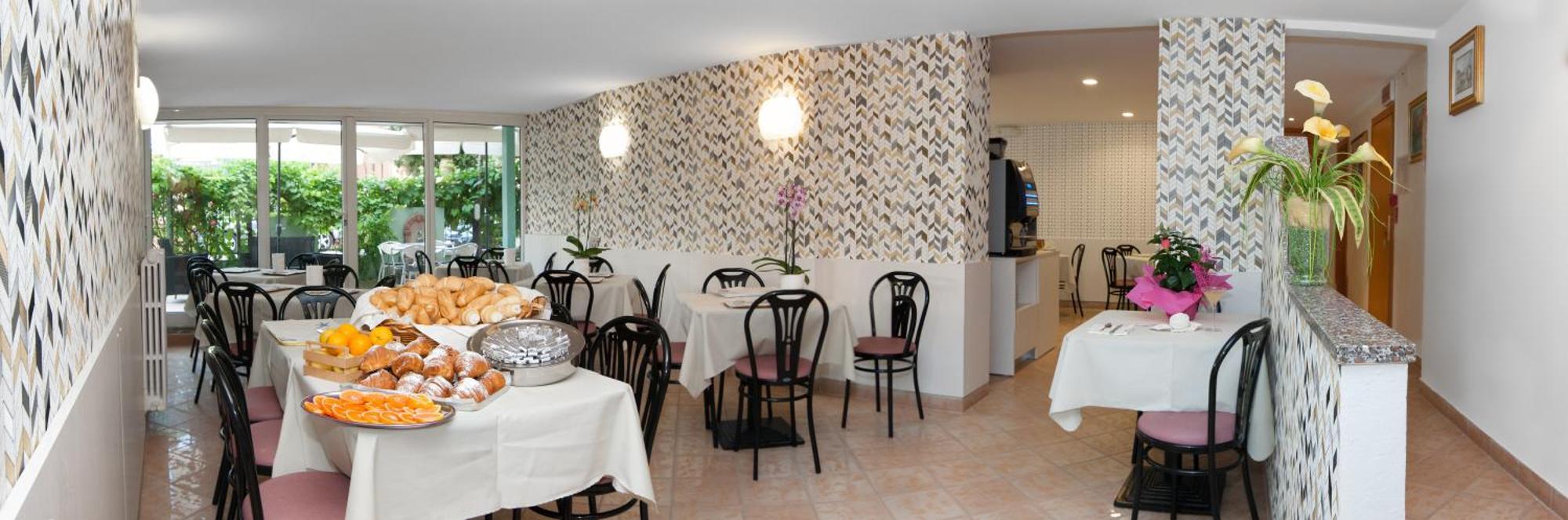 Hotel Letizia Rimini Exteriör bild