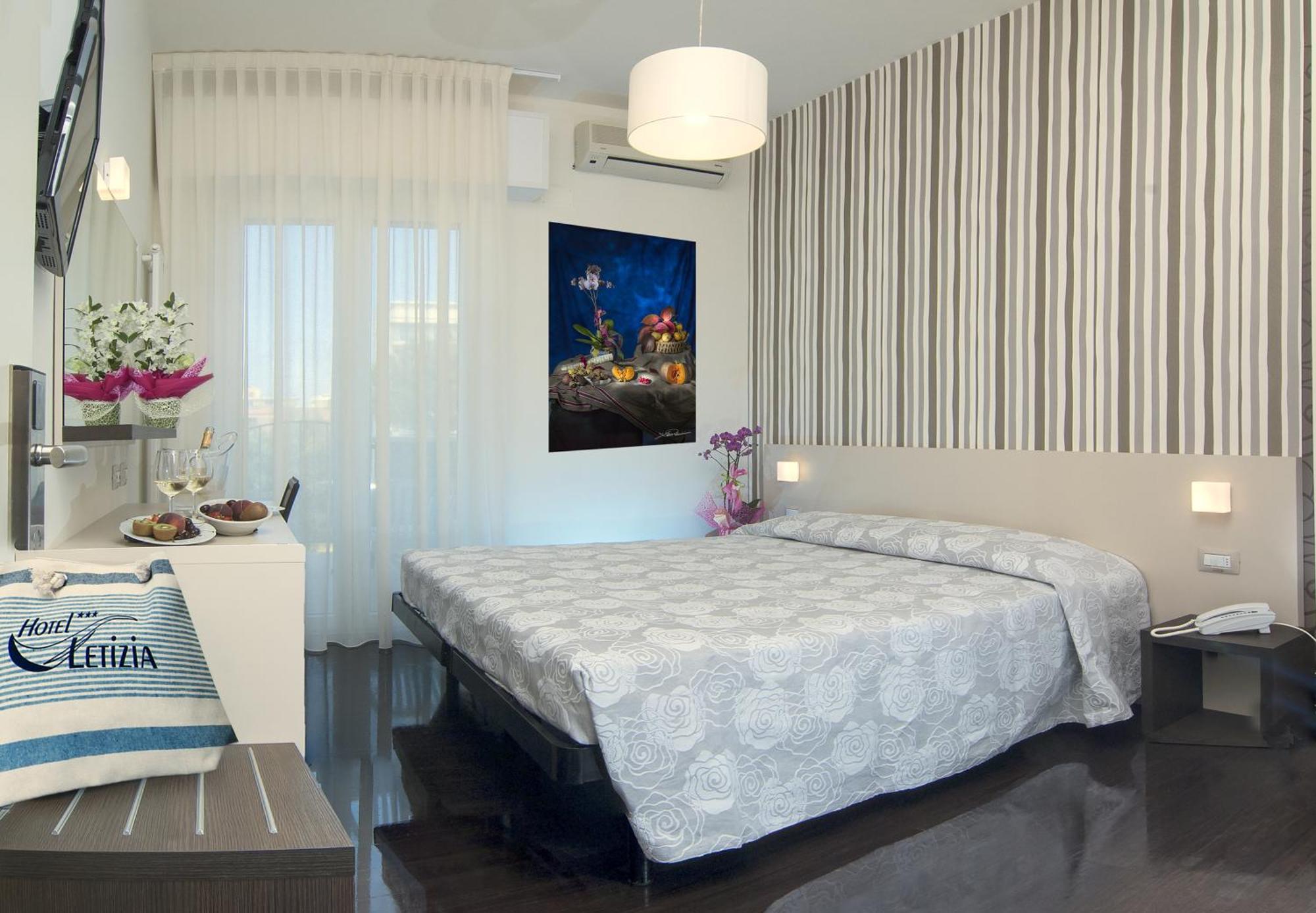 Hotel Letizia Rimini Exteriör bild
